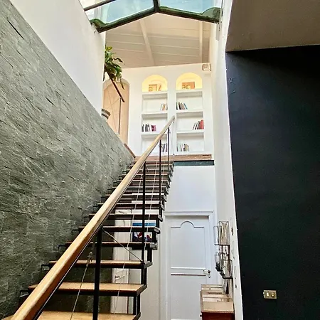 Casa Leopardi * Naples