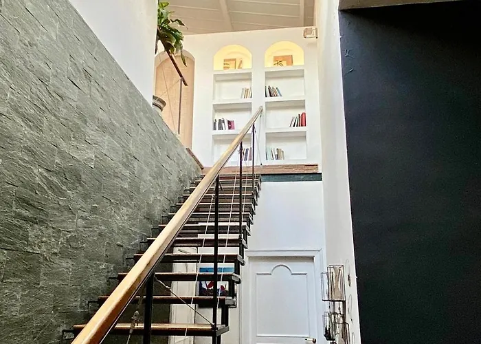 Casa Leopardi * Neapel